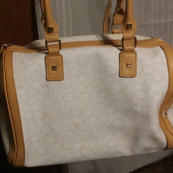 Calvin klein purse Never Used!!!!!!! - Picture 2 of 6